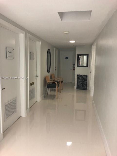 Spacious and bright retail space